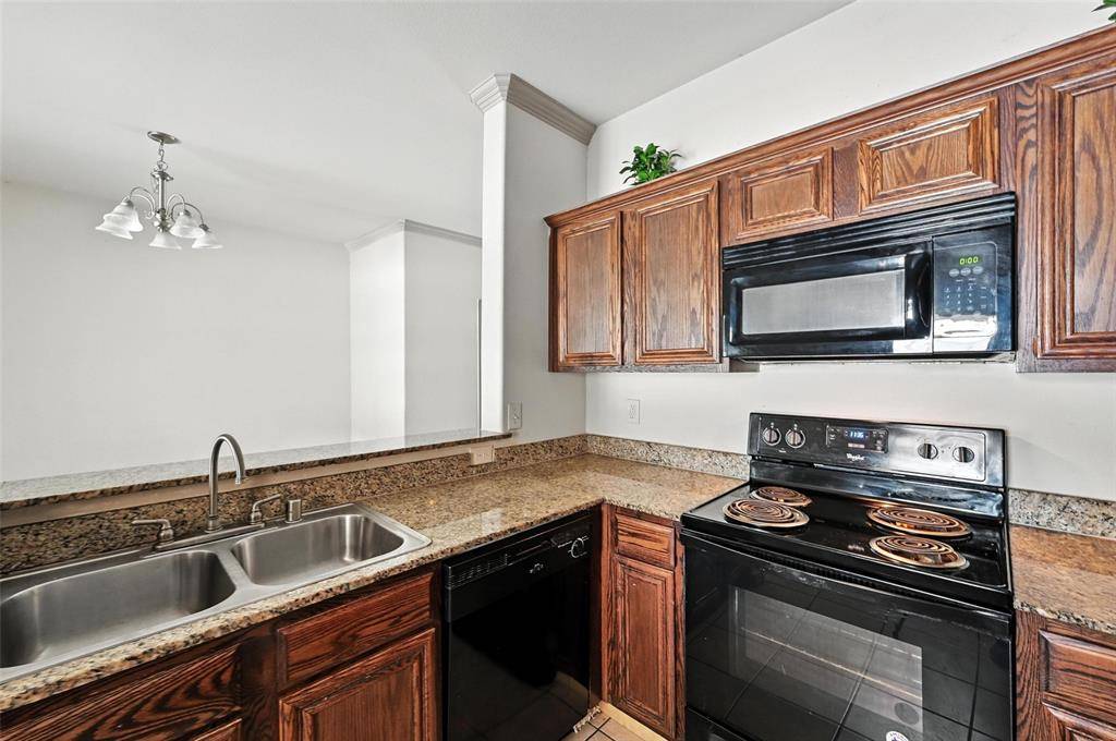 2353 Homewood Lane, Grand Prairie, TX 75050