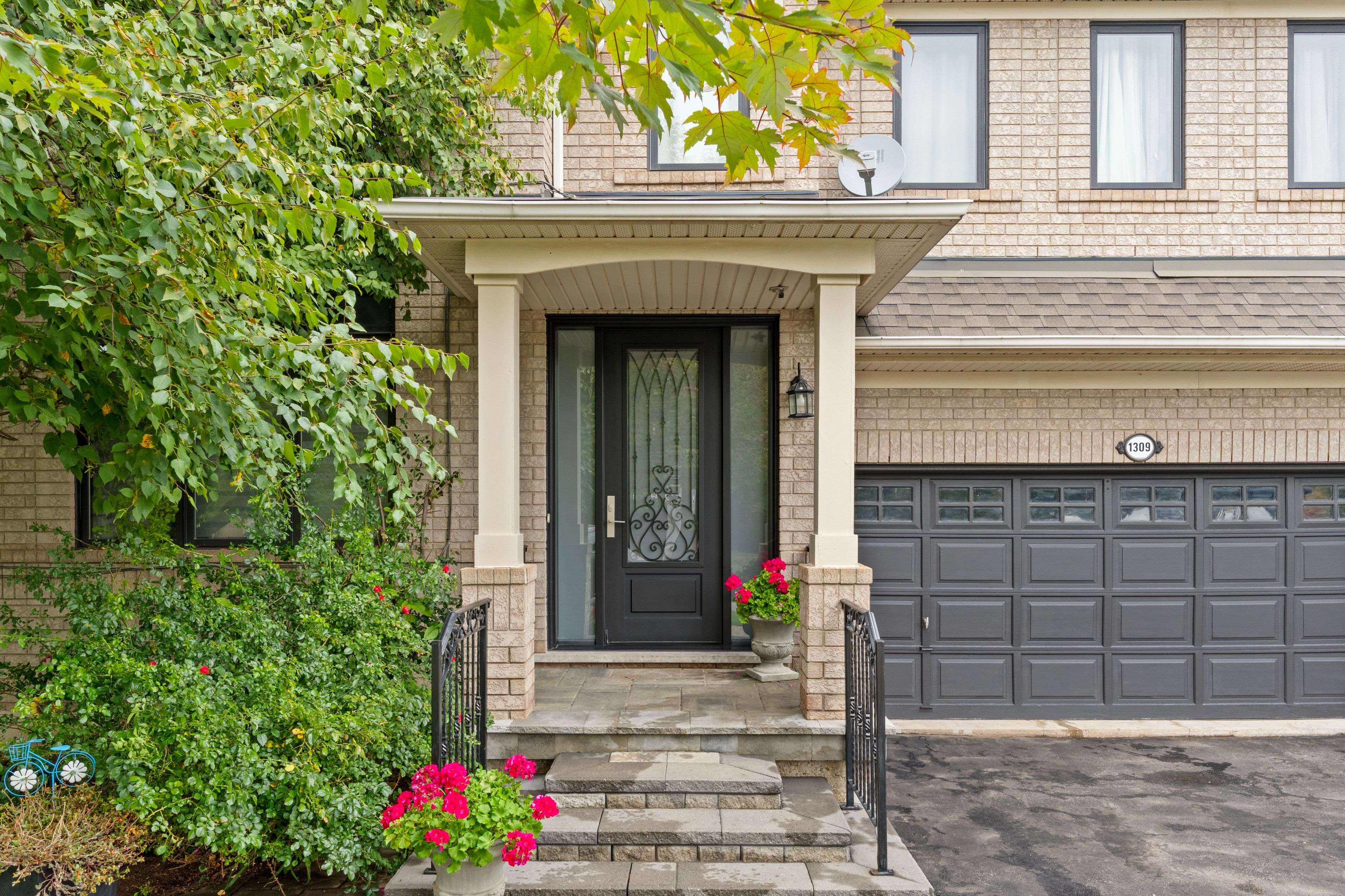 1309 Ashwood TER, Oakville, ON L6M 4A7
