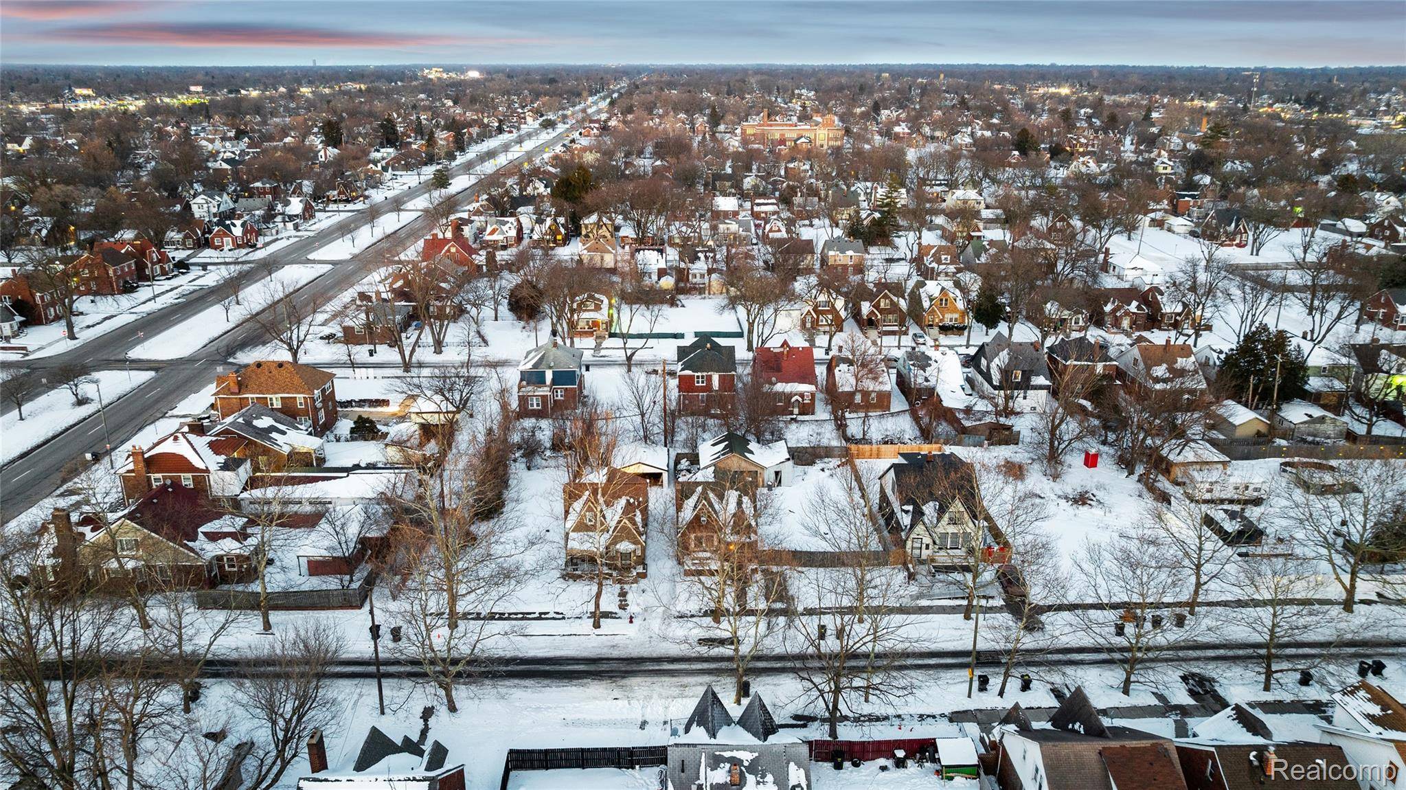 5569 Drexel ST, Detroit, MI 48213