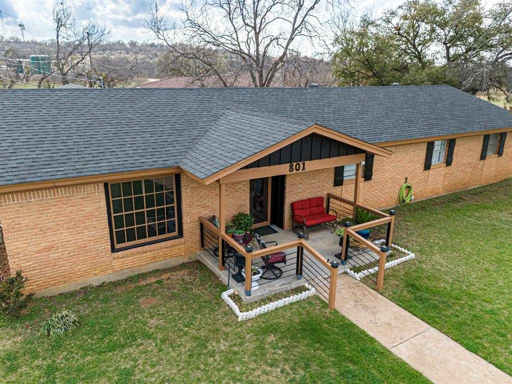 801 Westridge Circle, Breckenridge, TX 76424