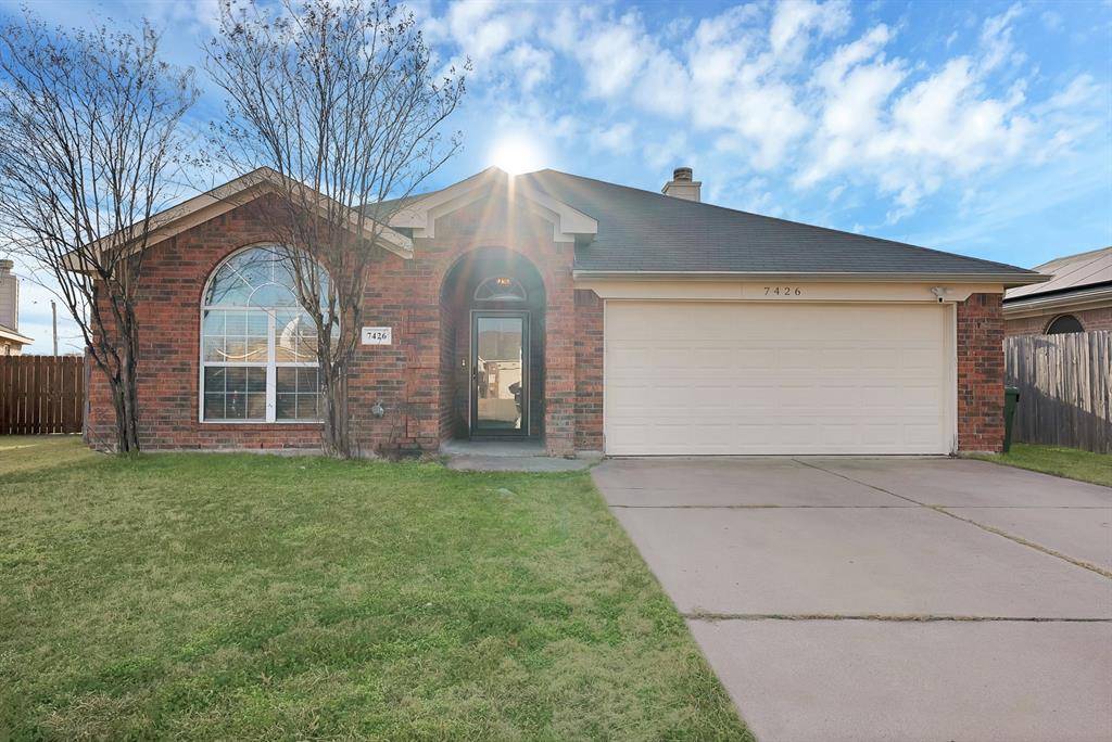 7426 Lake Front Trail, Arlington, TX 76002