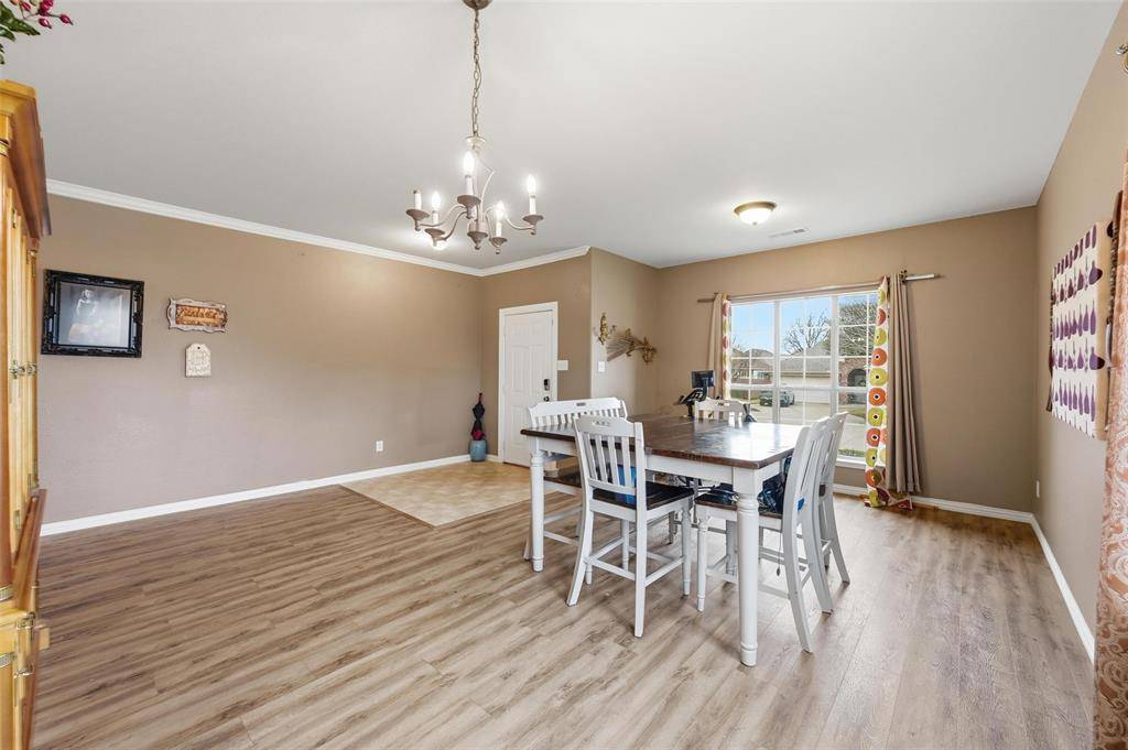 1301 Concho Trail, Mansfield, TX 76063