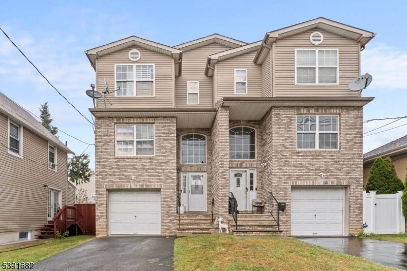 42 Randolph St, Carteret Boro, NJ 07008