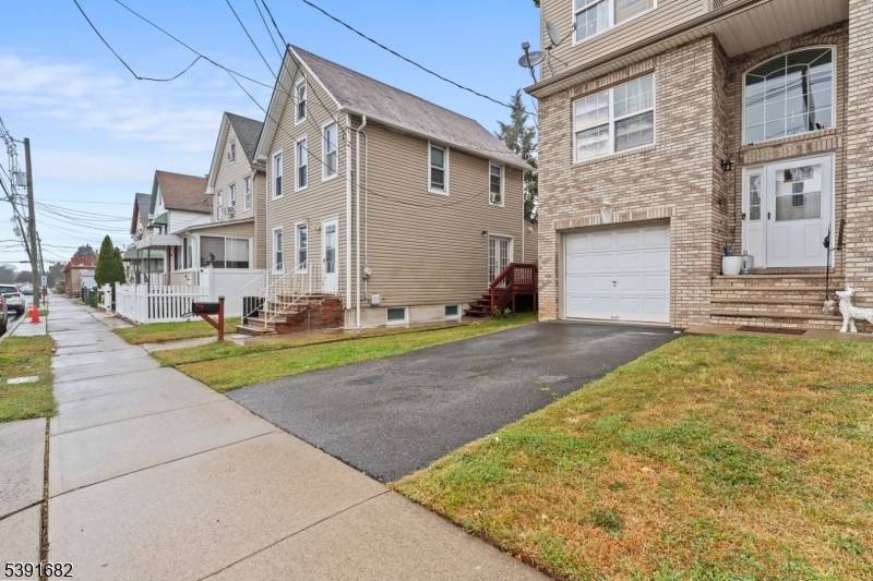 42 Randolph St, Carteret Boro, NJ 07008