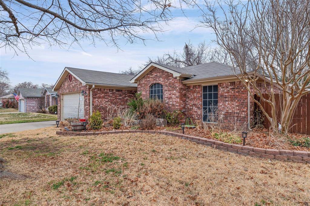 217 King Arthur Drive, Weatherford, TX 76086