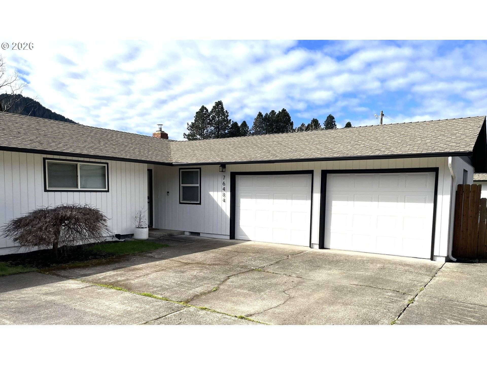 76484 PORTAL DR, Oakridge, OR 97463
