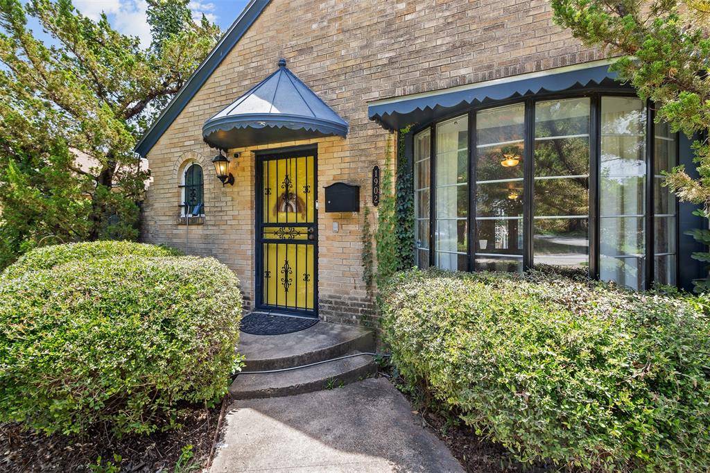 1902 Norfolk Avenue, Dallas, TX 75203