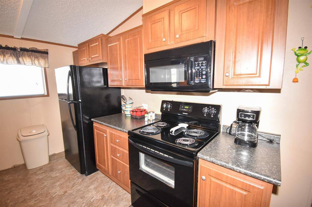 1603 S Oak Street, Brady, TX 76825