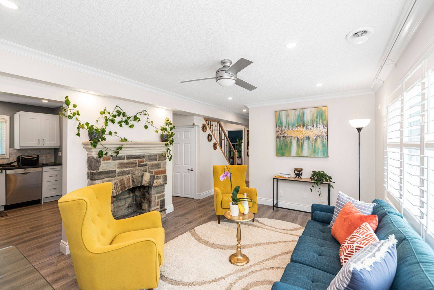 2055 Churchill AVE, Burlington, ON L7R 3T8