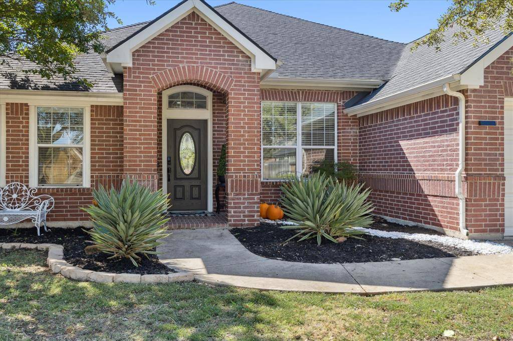6552 Fairview Drive, Watauga, TX 76148