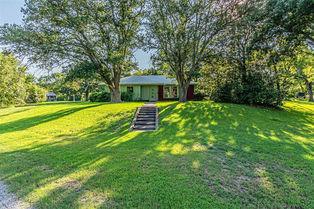 713 N Washington Street, Grand Saline, TX 75140