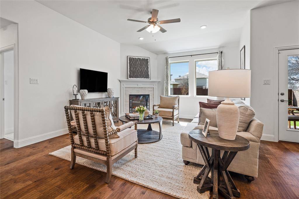 821 Cayden Drive, Little Elm, TX 75068