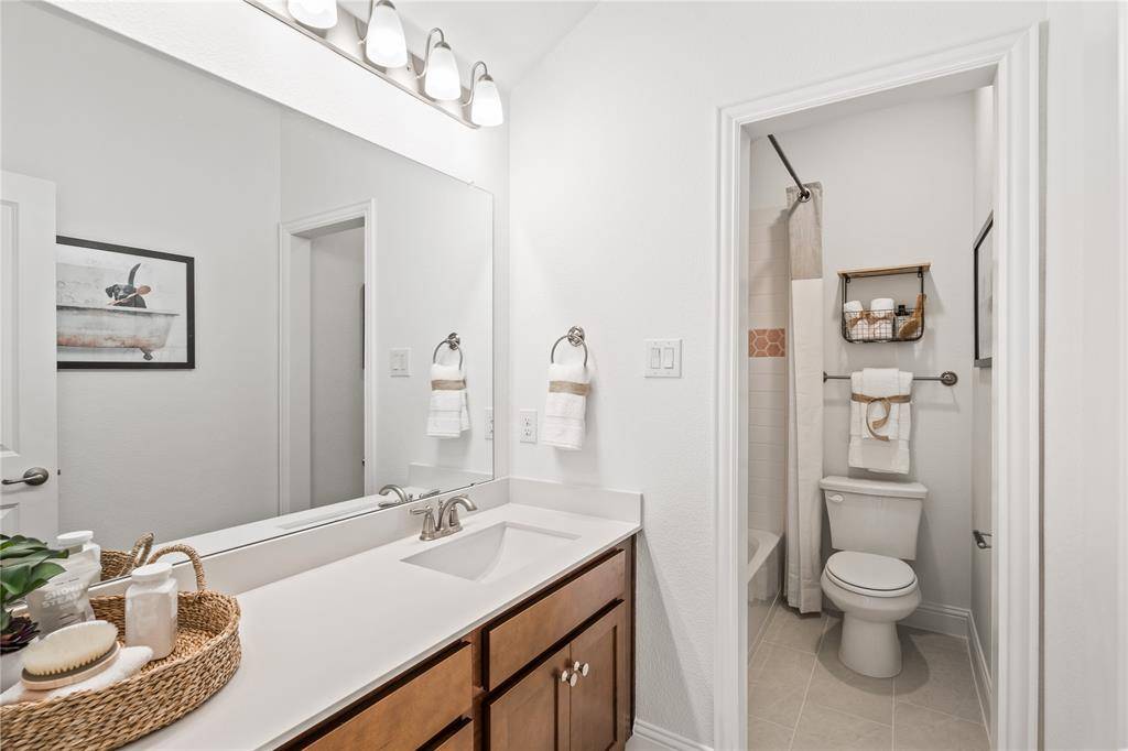 821 Cayden Drive, Little Elm, TX 75068