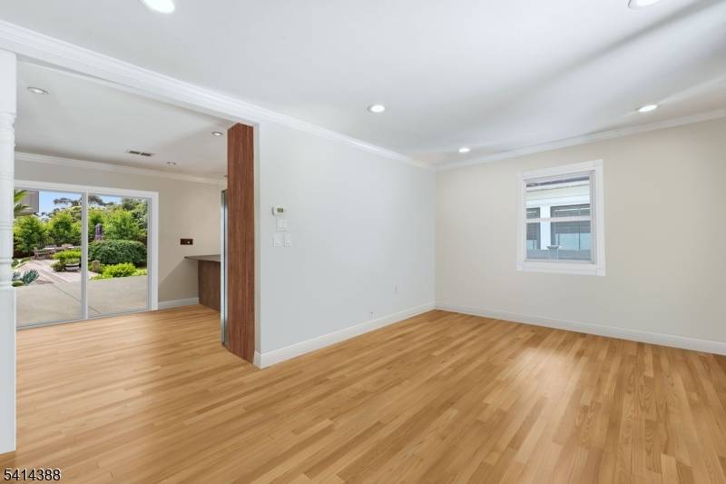 95 Cedar Ave, Hackensack City, NJ 07601