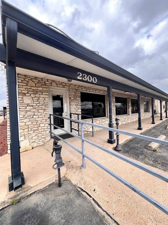 2300 N US Highway 281, Marble Falls, TX 78654