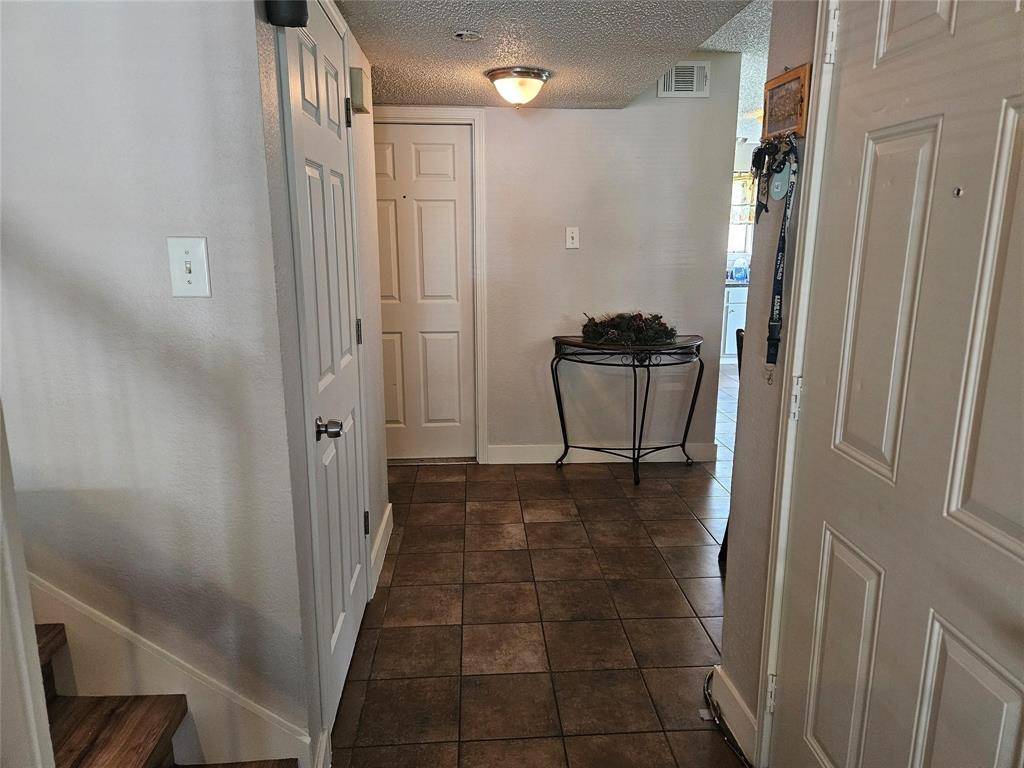 10328 New Bedford Drive, Dallas, TX 75217