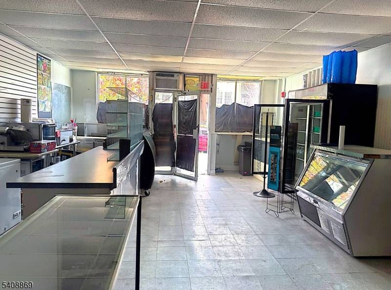 383 Avenue C, Bayonne City, NJ 07002