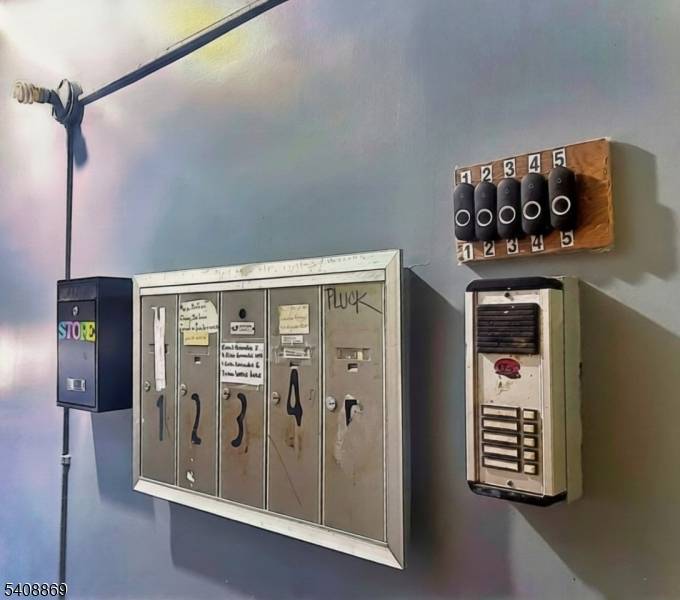 383 Avenue C, Bayonne City, NJ 07002