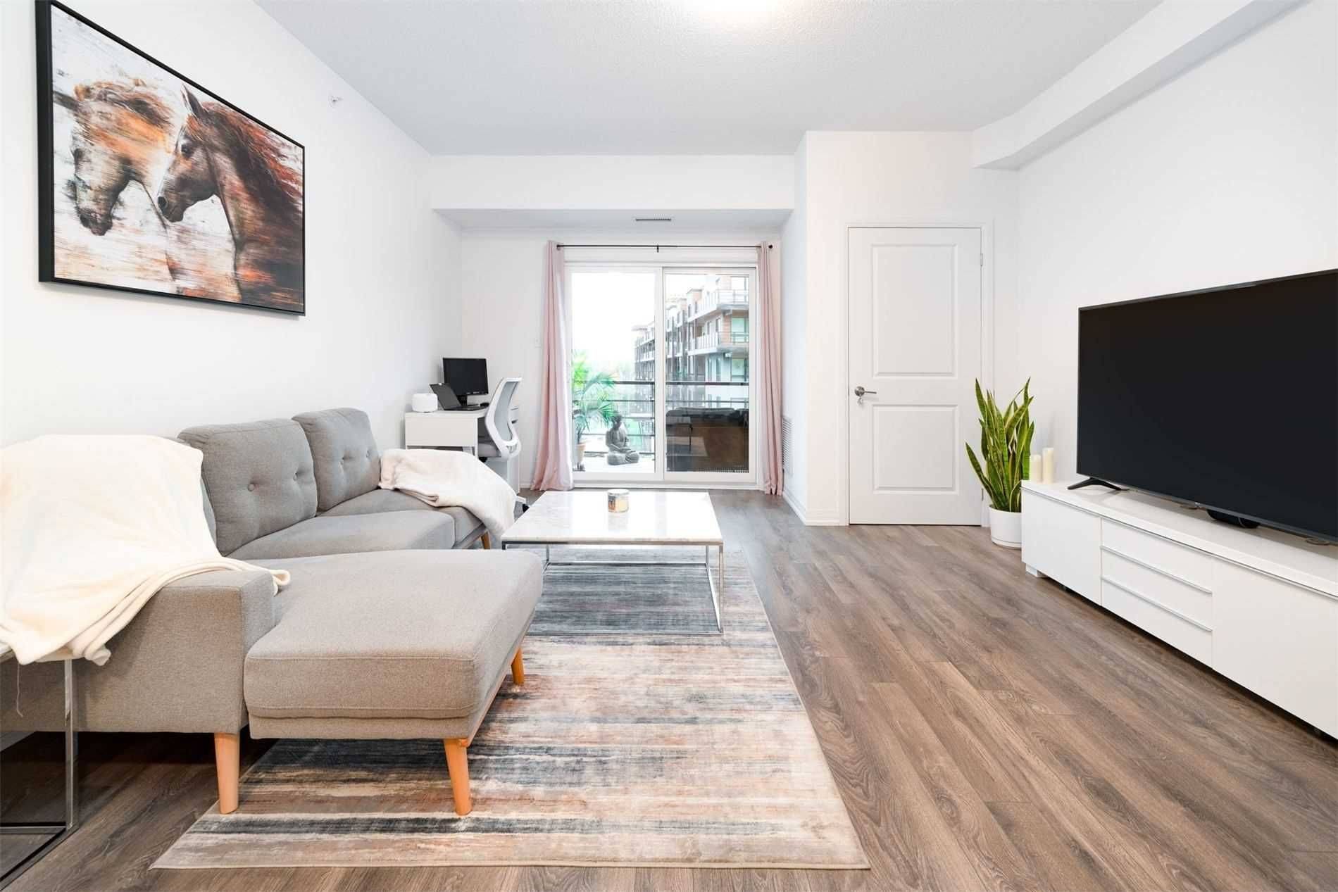 304 Essa RD #403, Barrie, ON L9J 0H4