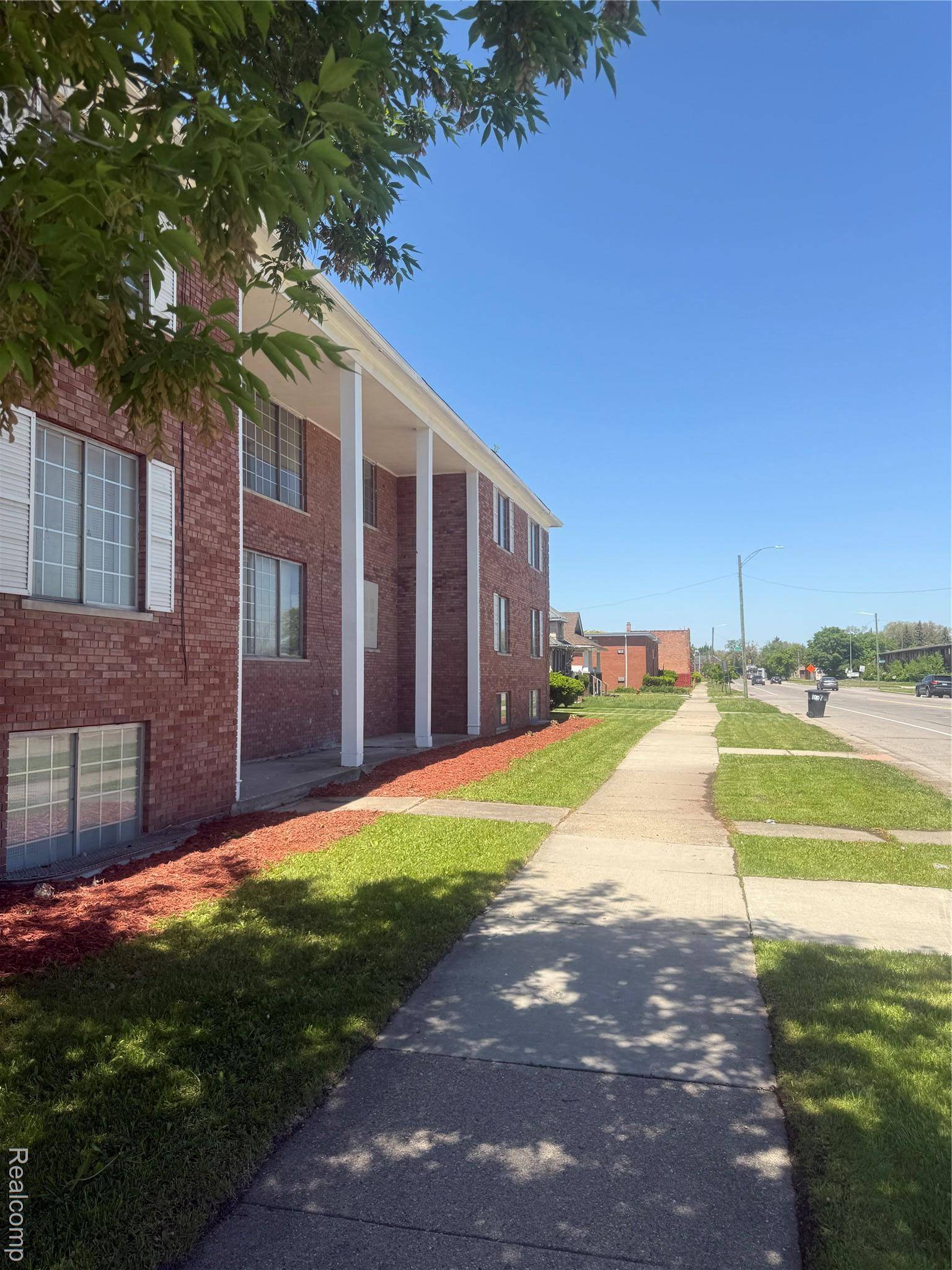 10101 Cadieux RD, Detroit, MI 48224