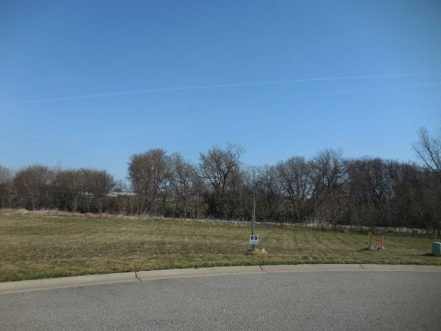 385 Gemstone DR, Alma, MI 48801