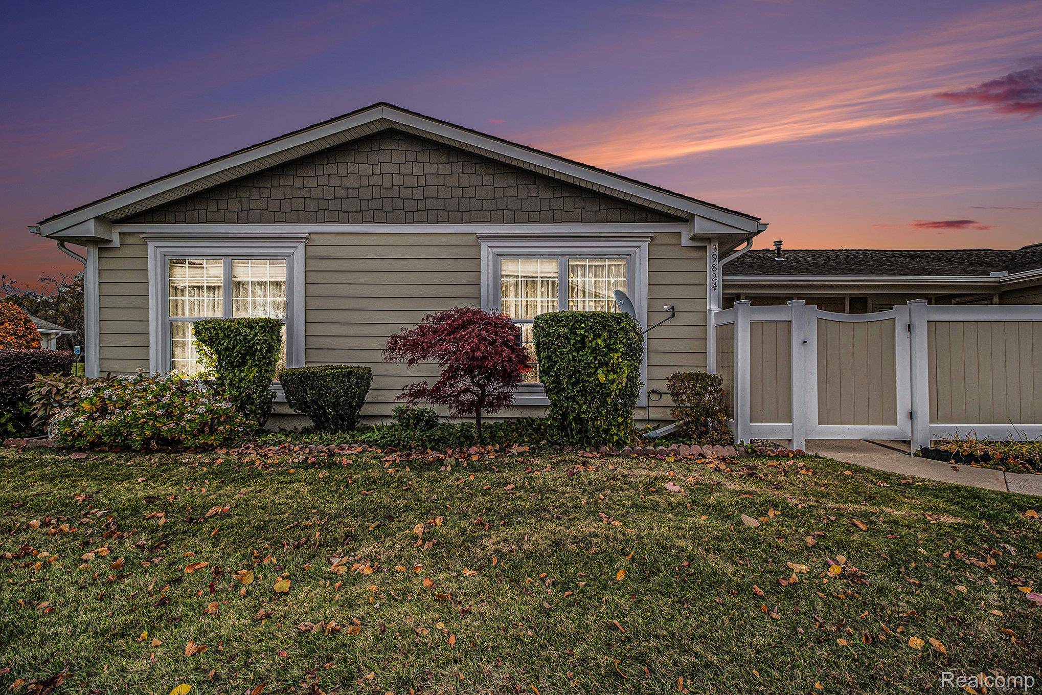 39824 Village Wood CIR, Novi, MI 48375