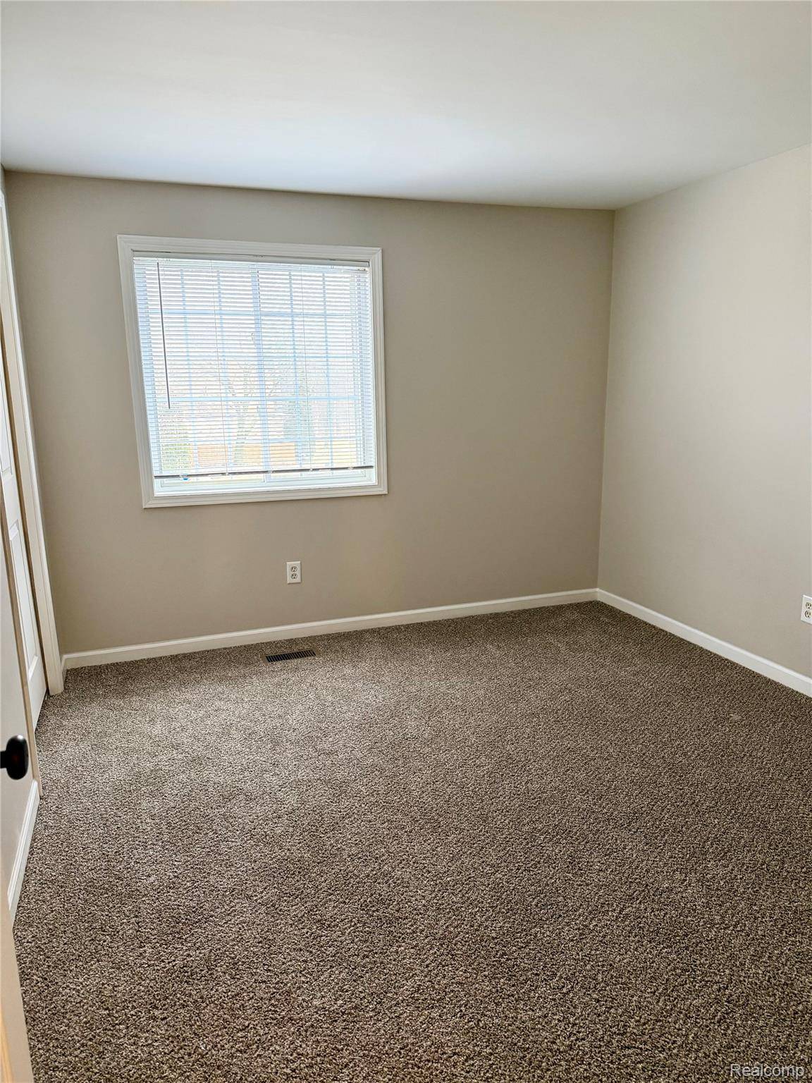 16006 Terrace Village DR, Taylor, MI 48180