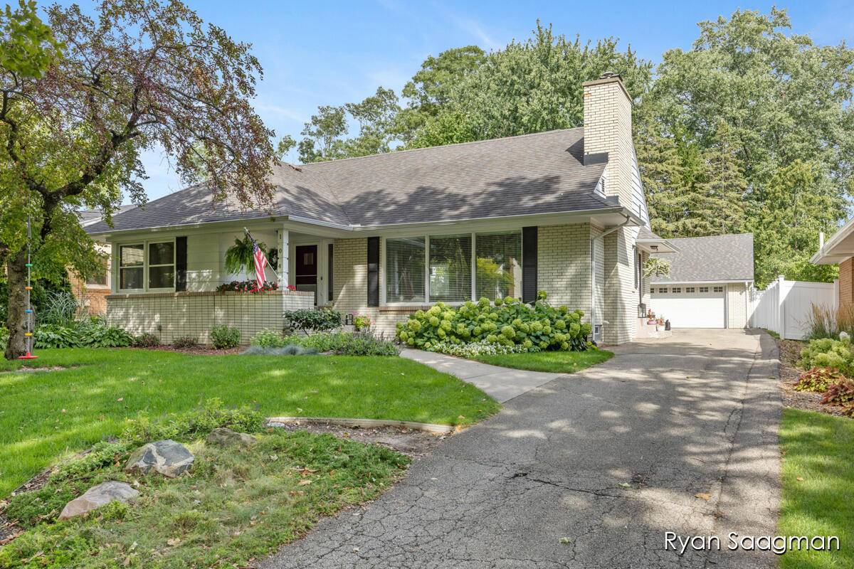 104 Holmdene BLVD NE, City Of Grand Rapids, MI 49503