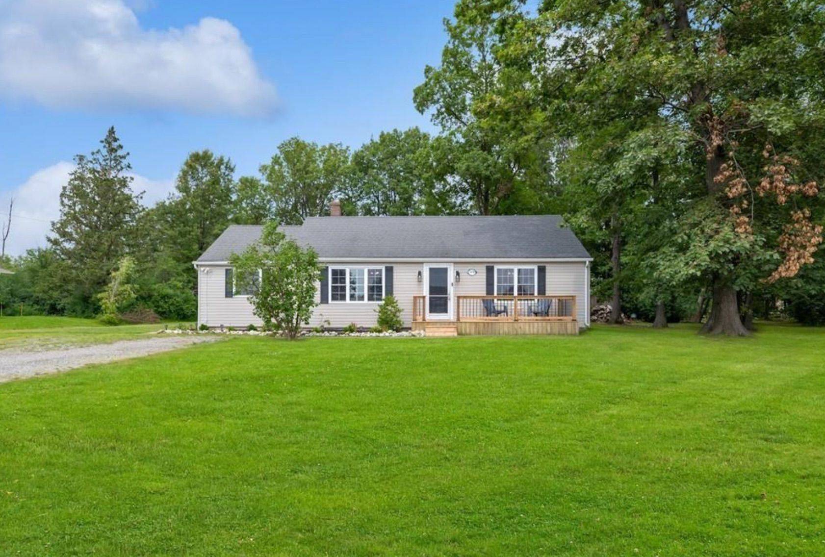 1970 Garrison RD, Fort Erie, ON L2A 5M4