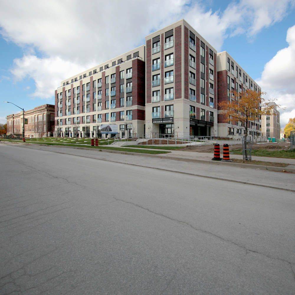 370 South ST S #E, London East, ON N6B 1B8
