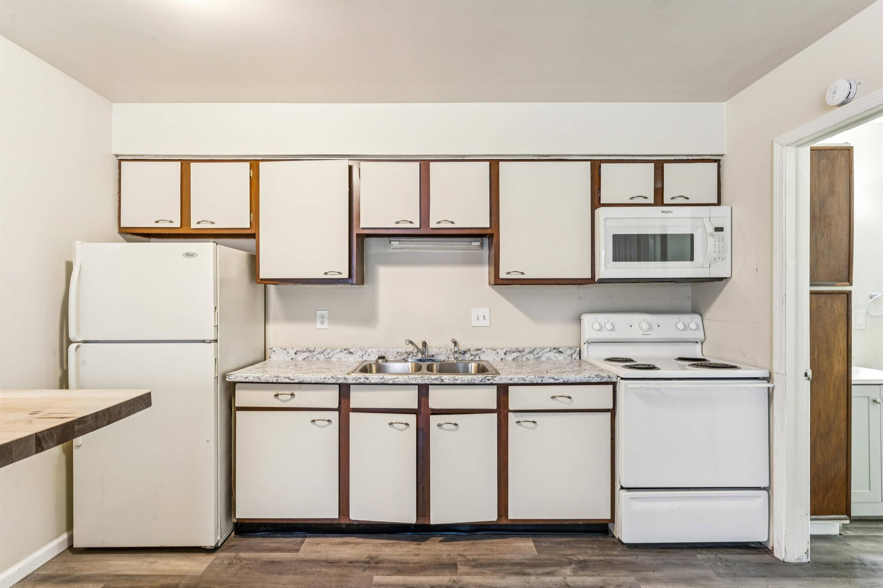 3817 Lippincott Apt 13 BLVD, Flint, MI 48507