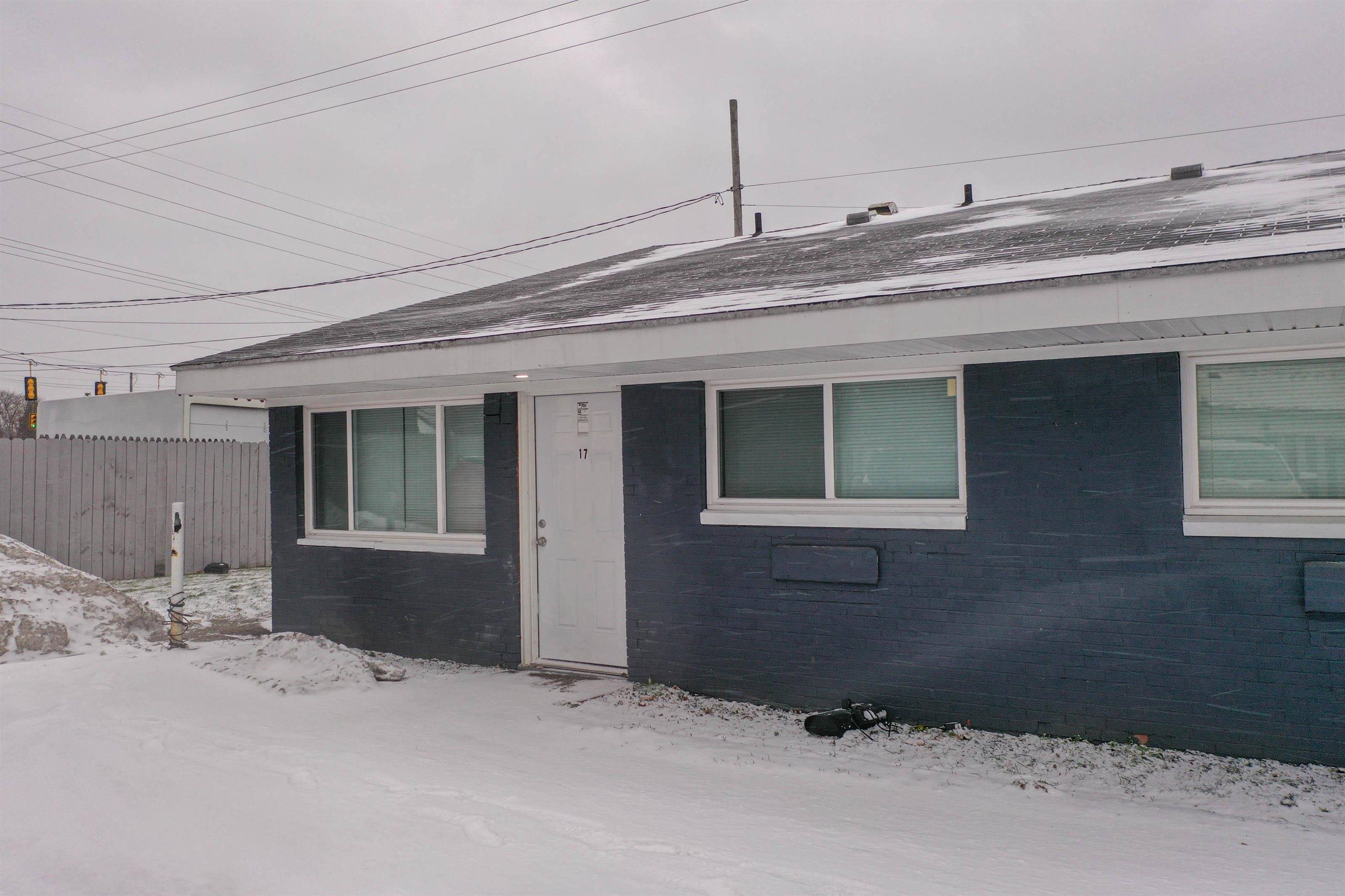 3817 Lippincott Apt 17 BLVD, Flint, MI 48507