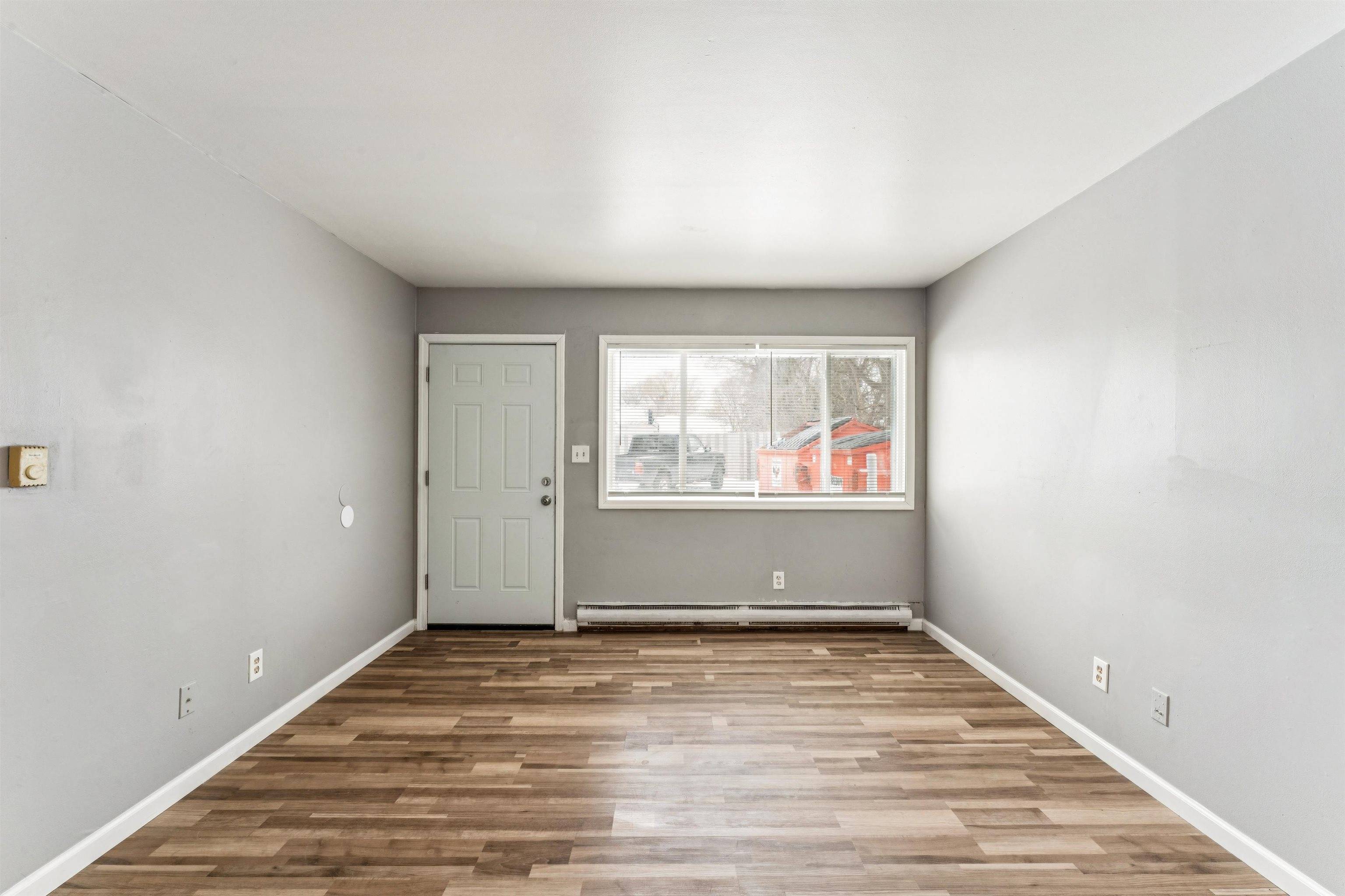 3817 Lippincott Apt 17 BLVD, Flint, MI 48507