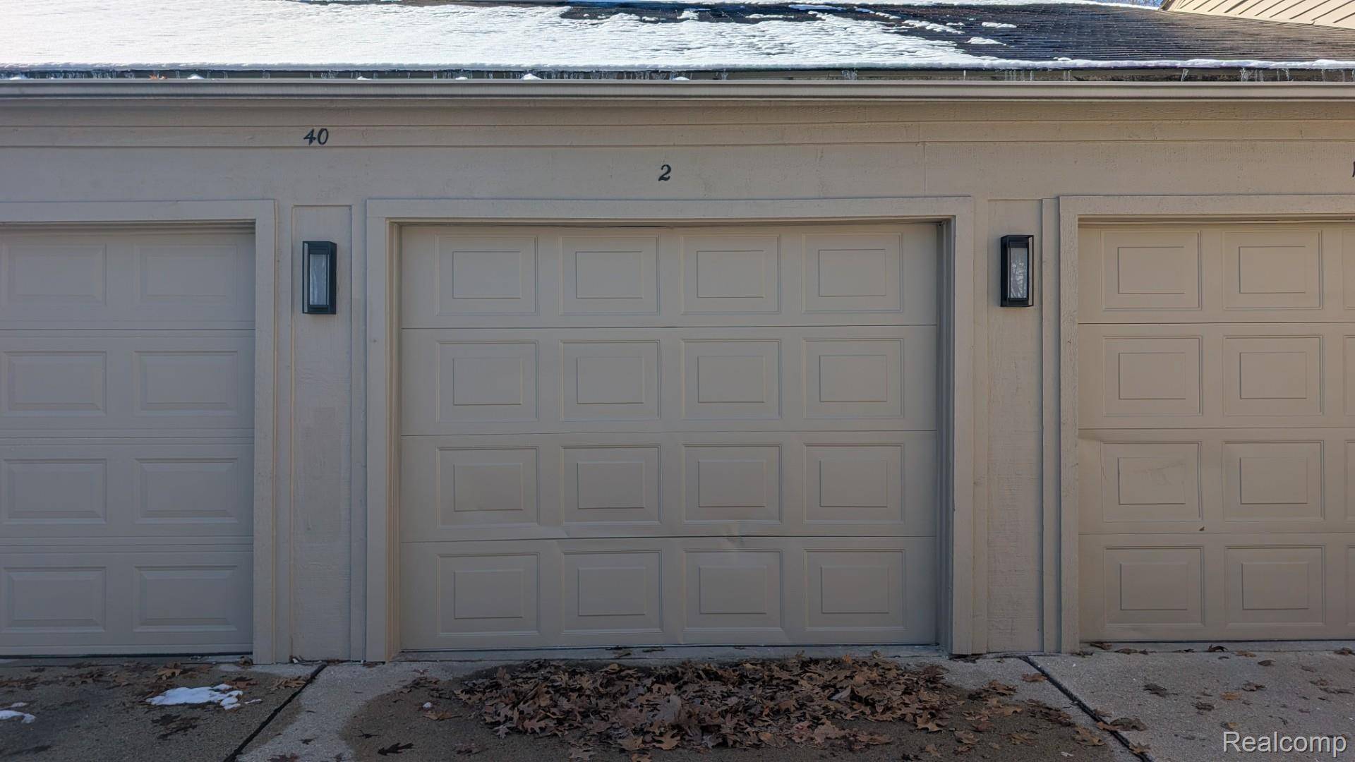 40 Pine Tree Ridge DR #2, Waterford Charter Township, MI 48327