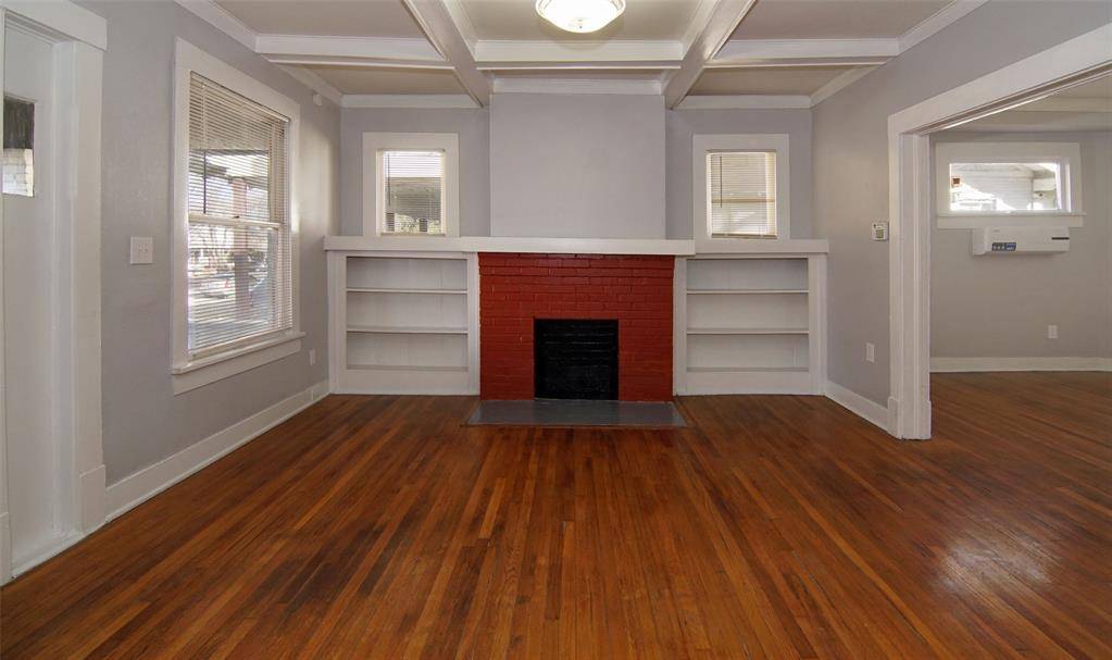 2121 Fairmount Avenue, Fort Worth, TX 76110