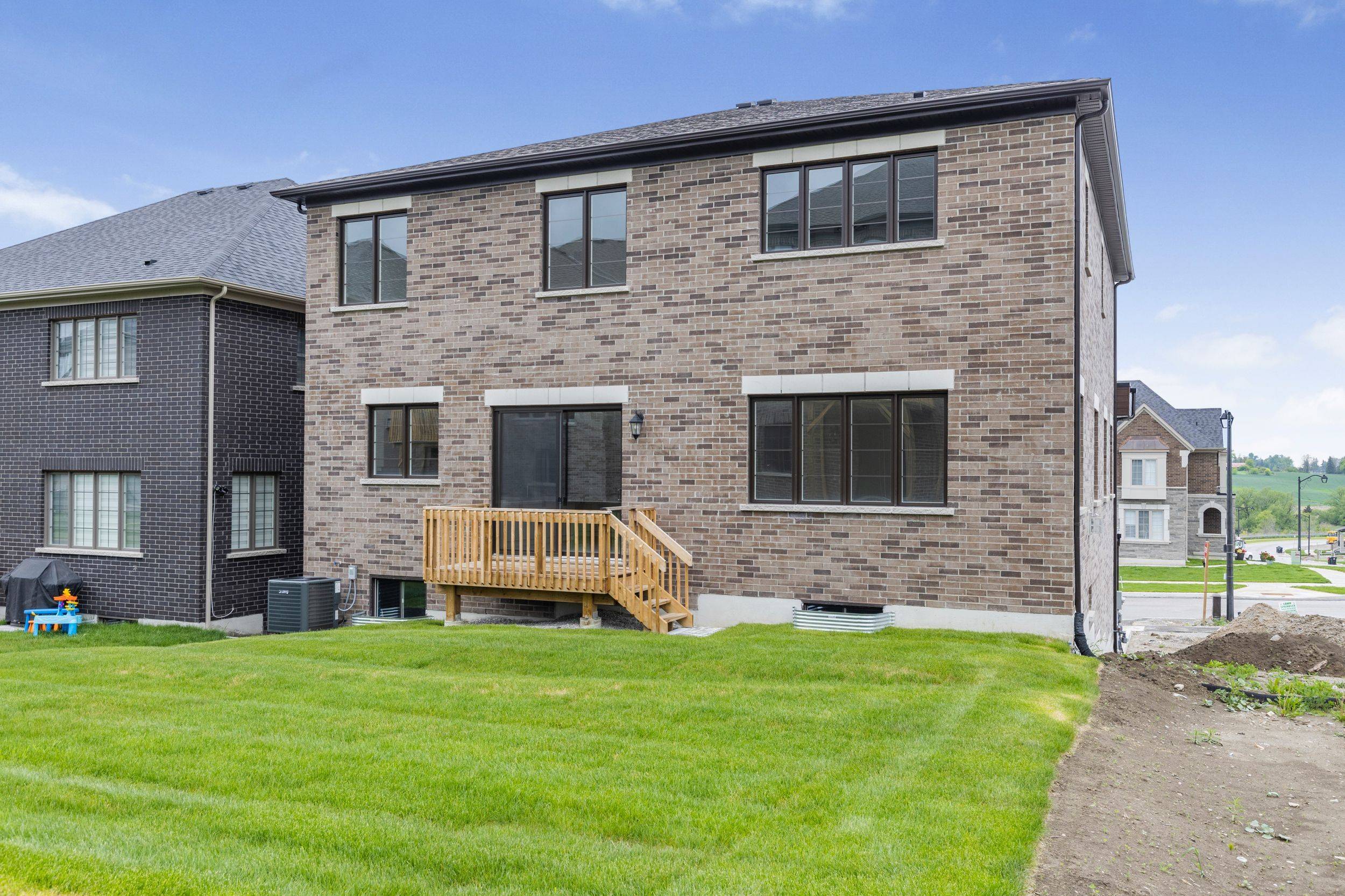 59 Cunningham DR, Bradford West Gwillimbury, ON L0G 1B0