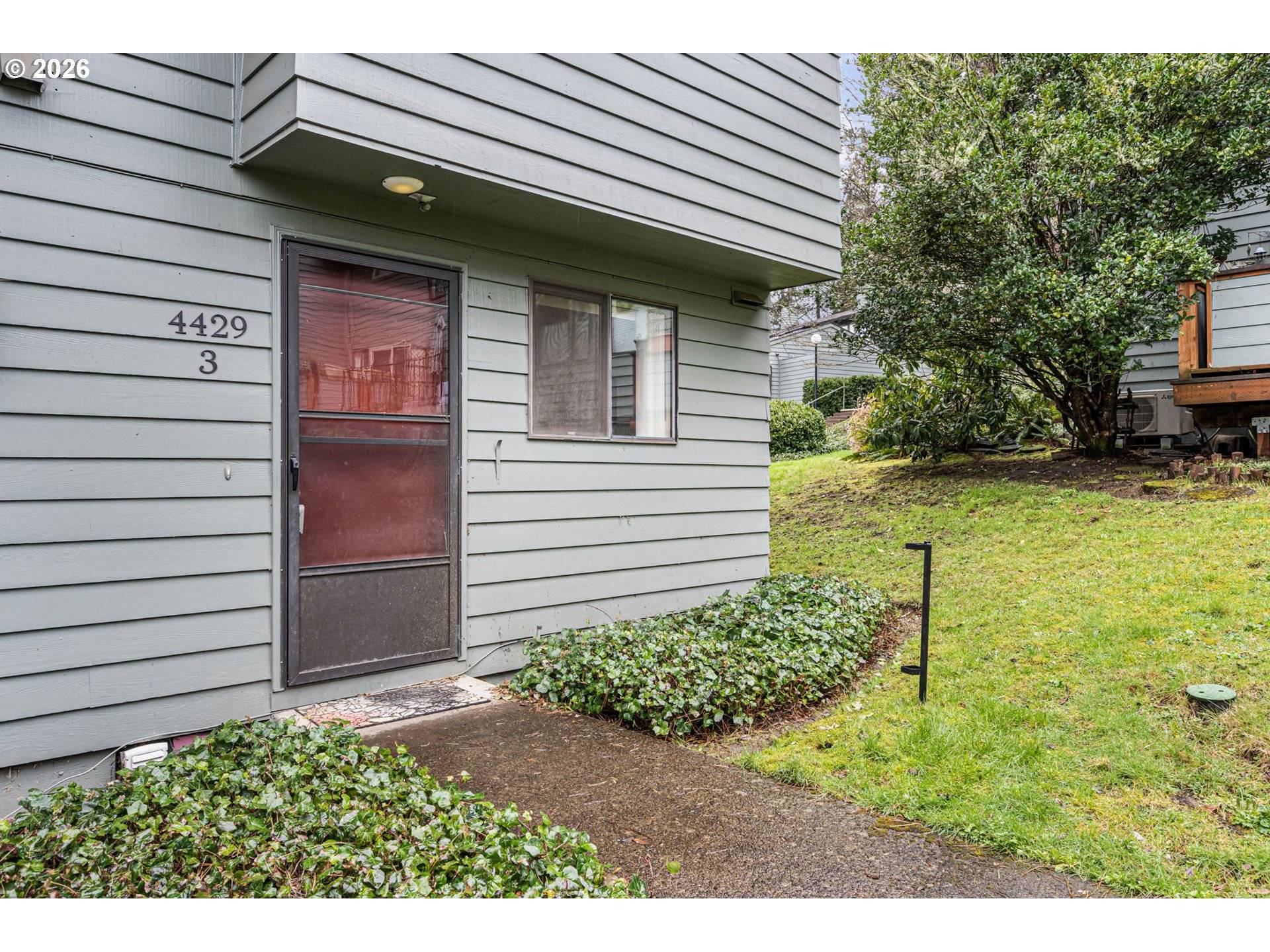 4429 FOX HOLLOW RD #3, Eugene, OR 97405