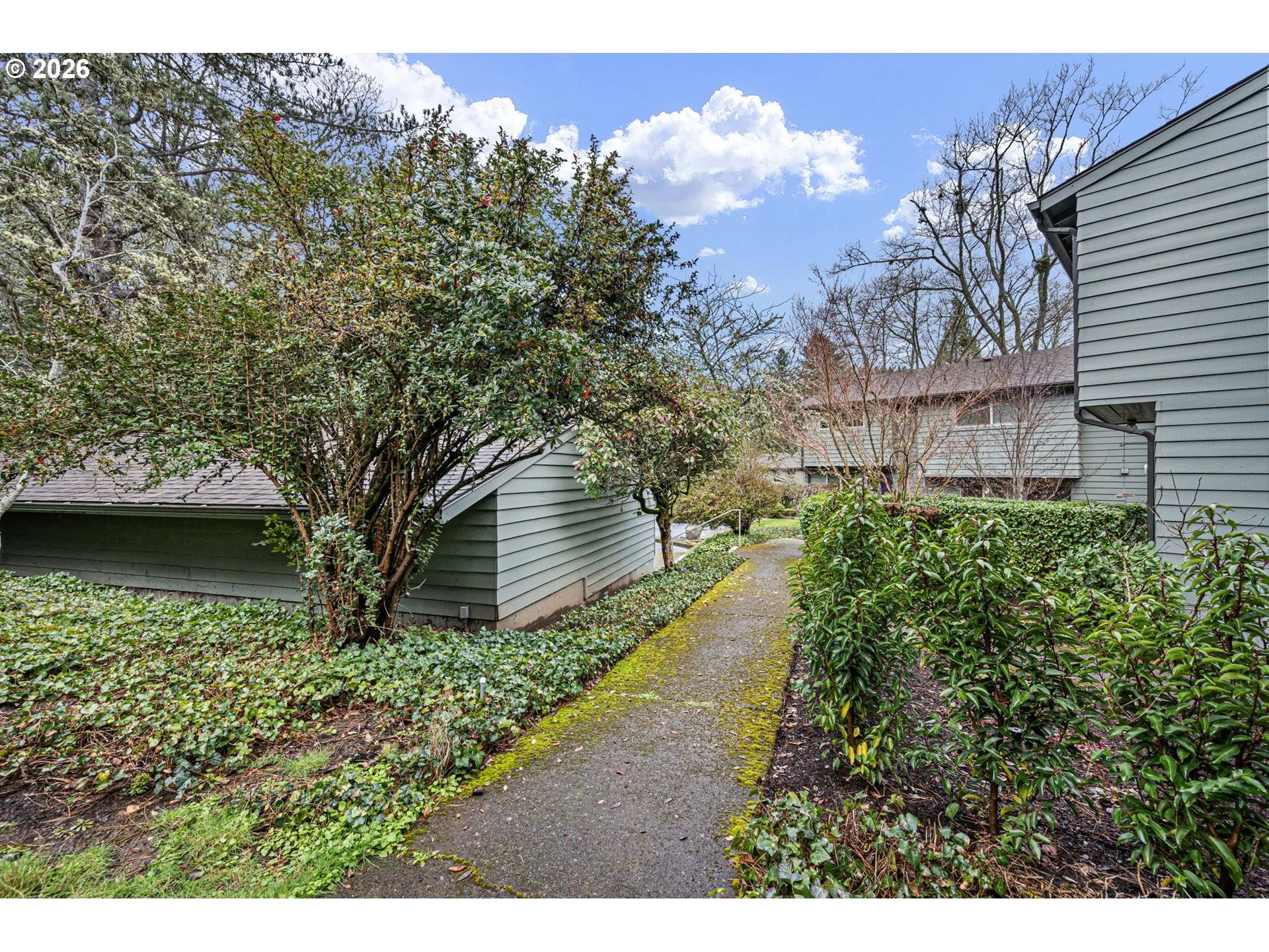 4429 FOX HOLLOW RD #3, Eugene, OR 97405