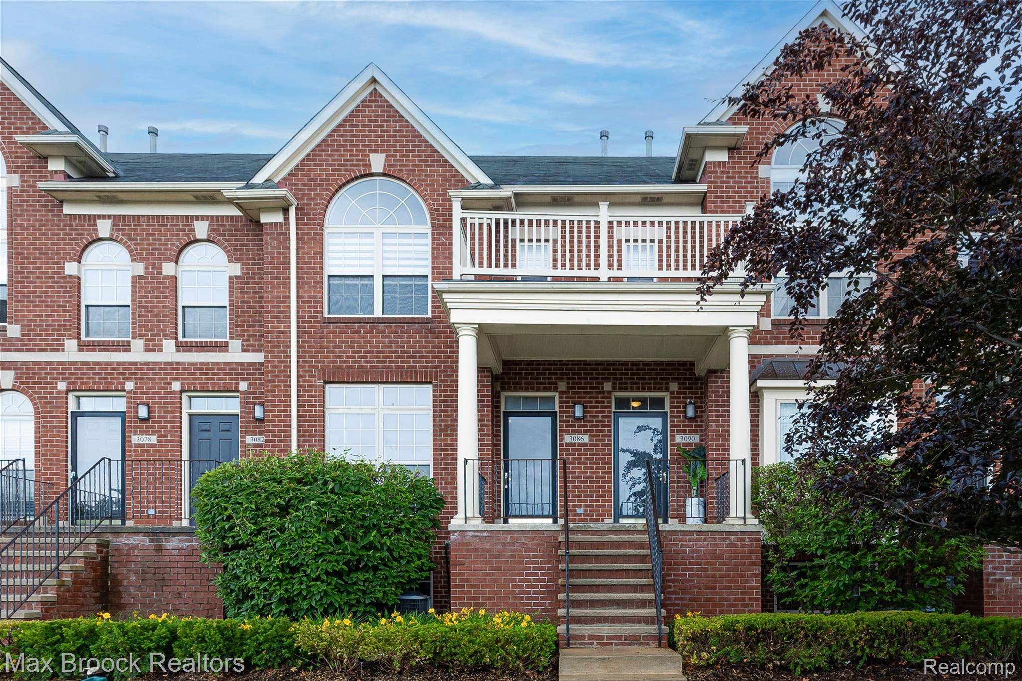 3086 CAMDEN DR, Troy, MI 48084