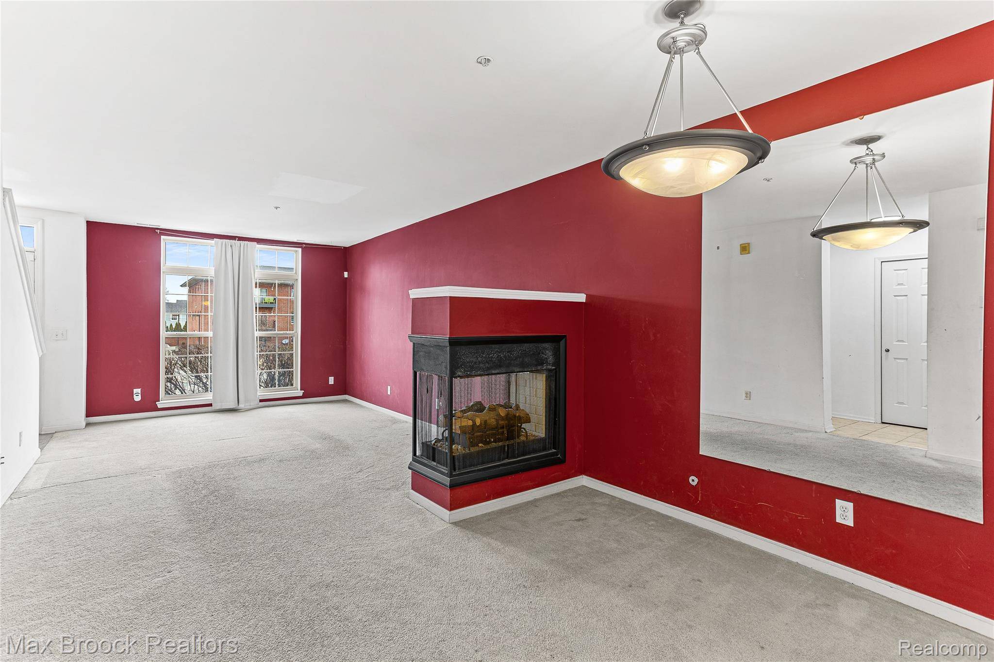 3086 CAMDEN DR, Troy, MI 48084