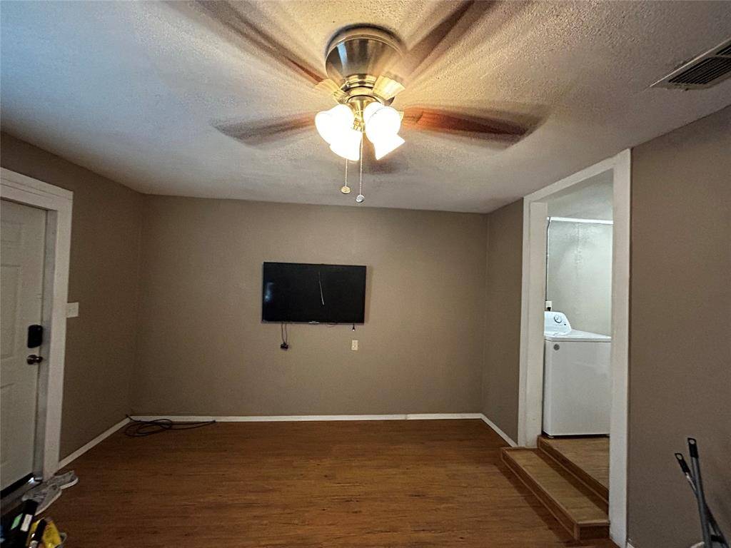 910 W Long Street, Stephenville, TX 76401