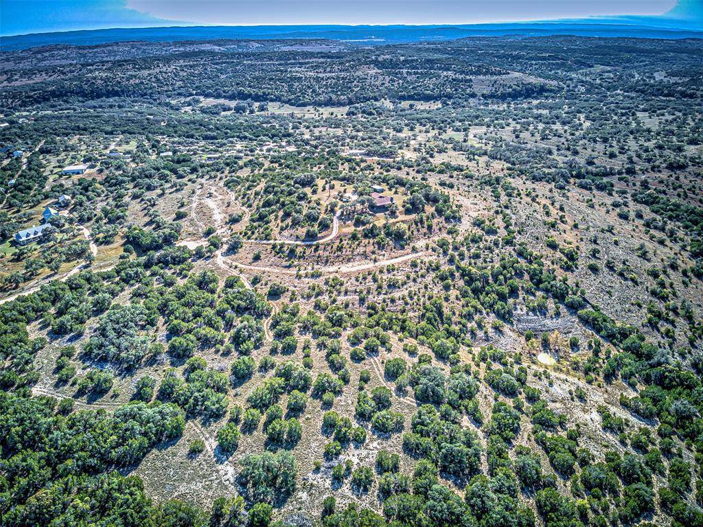 414 Hall Lane, Spicewood, TX 78669