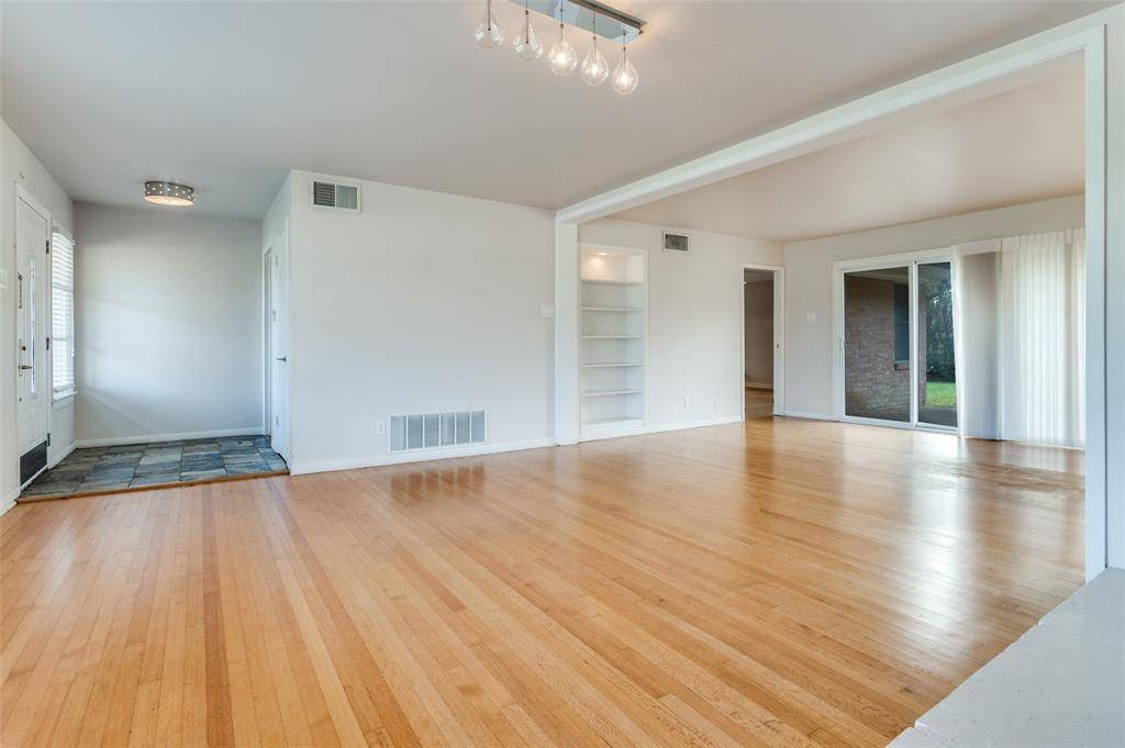 6106 Linden Lane, Dallas, TX 75230