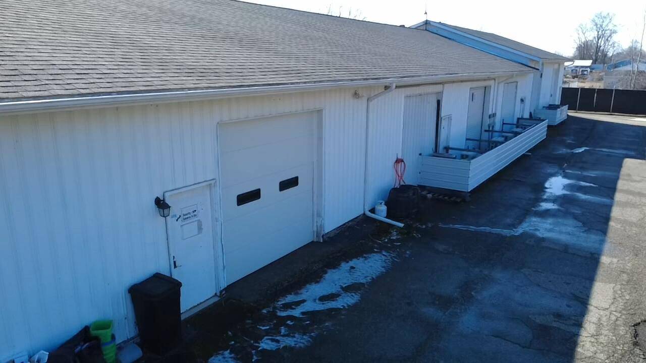 5028 Page AVE, Leoni Twp, MI 49201