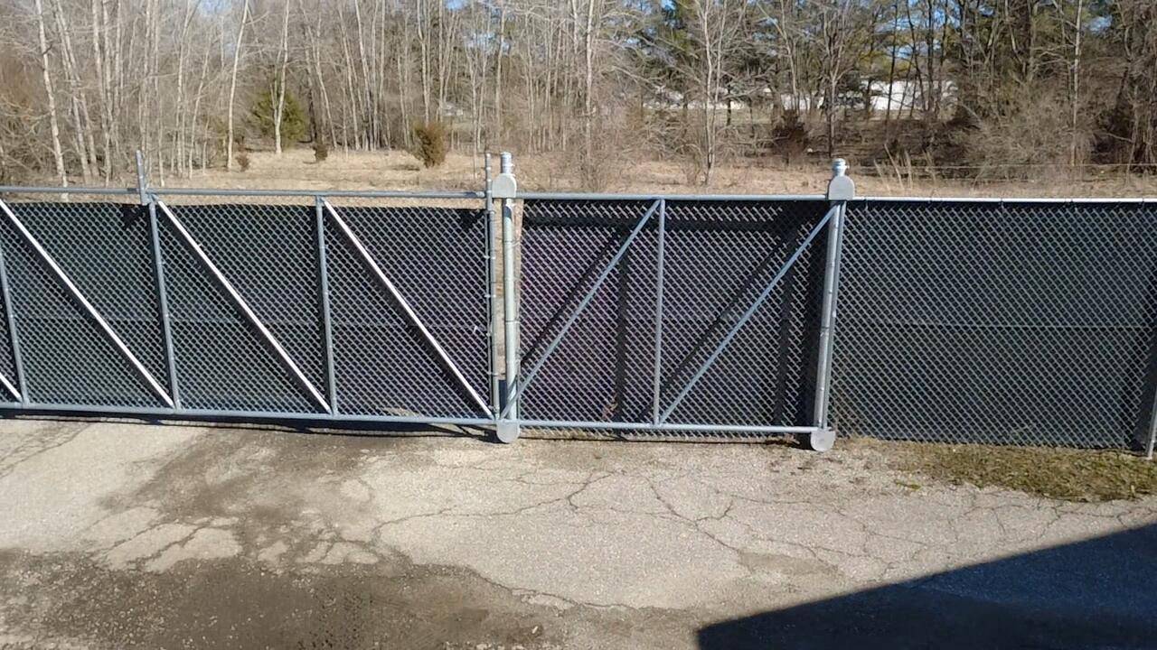 5028 Page AVE, Leoni Twp, MI 49201