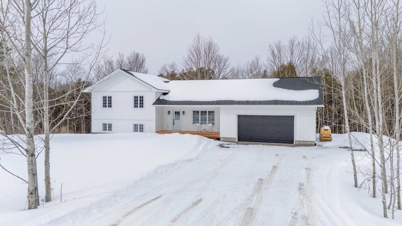 3720 Barton RD, Augusta, ON K0E 1T0