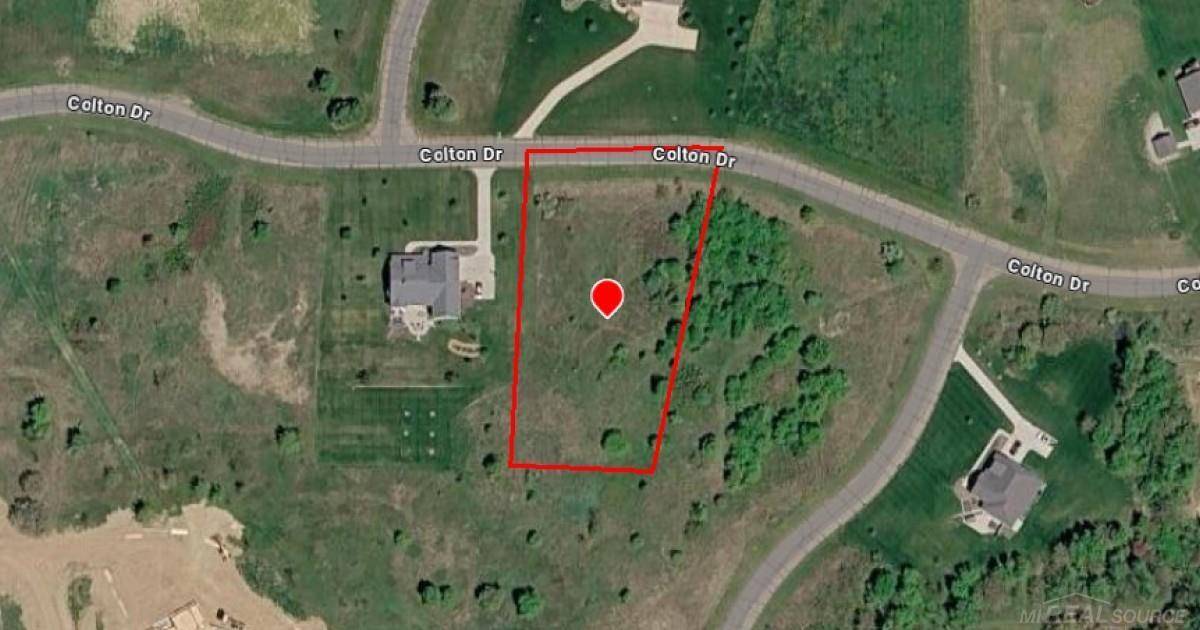 2650 Colton DR, Berrien Springs, MI 49103