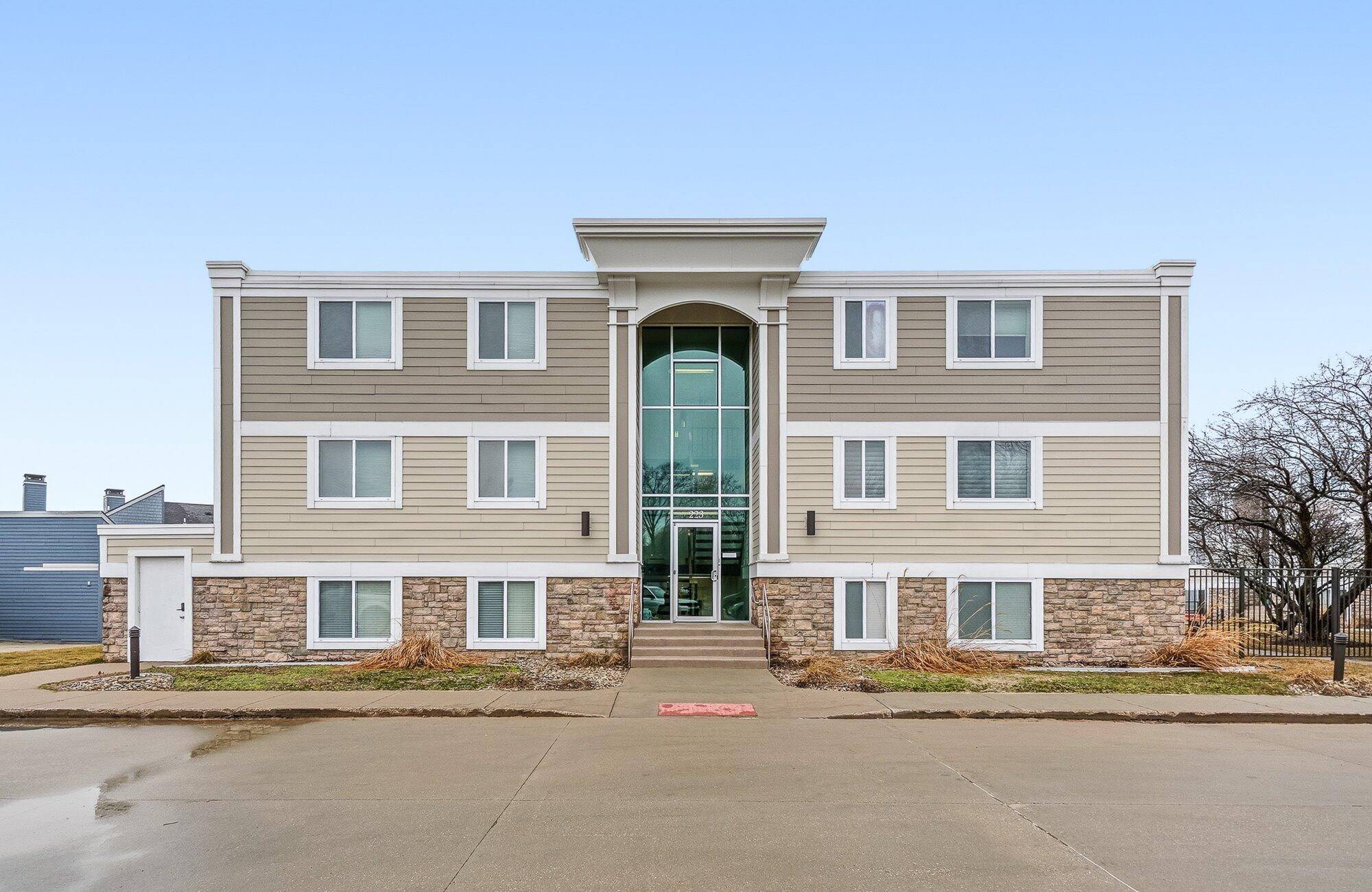 223 N Shore DR #308, South Haven City, MI 49090