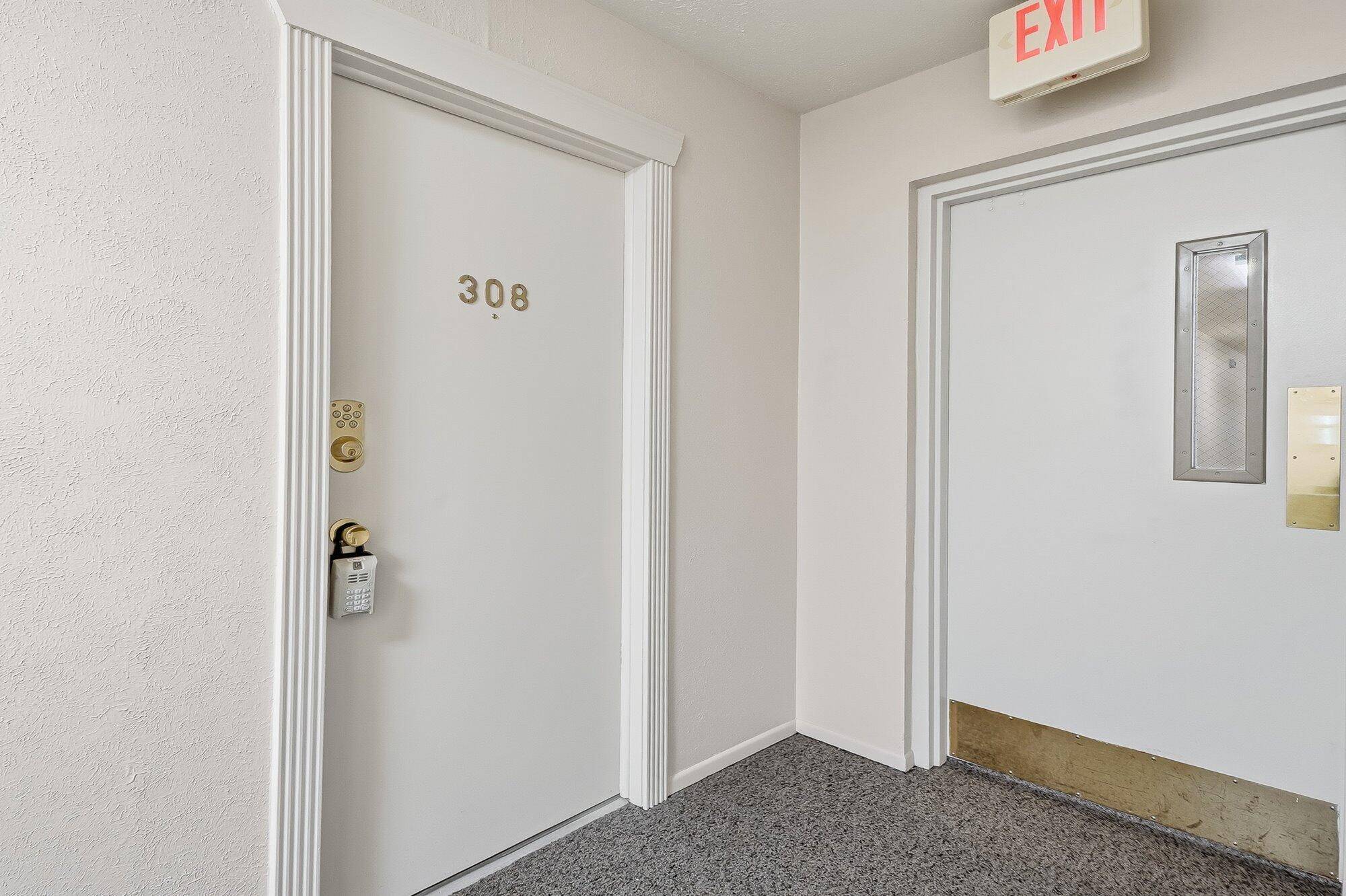 223 N Shore DR #308, South Haven City, MI 49090