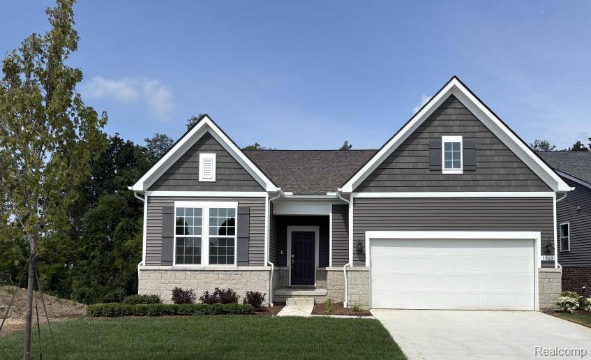 3006 Sheffield CIR, Independence Charter Township, MI 48346